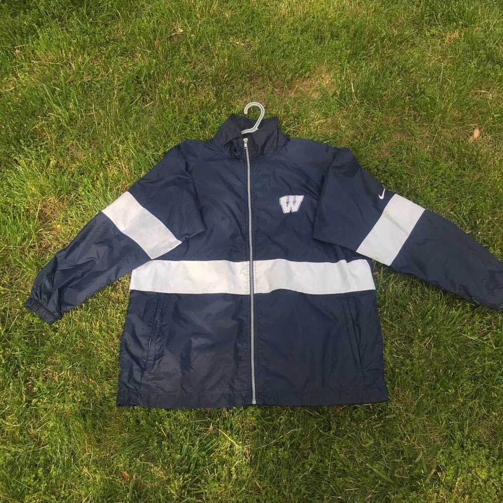 Nike wind breaker